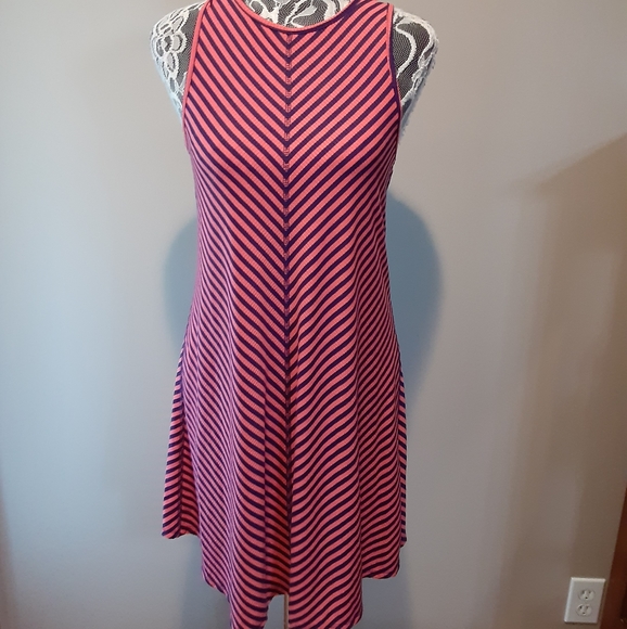 love, Fire Dresses & Skirts - Gorgeous Little Dress